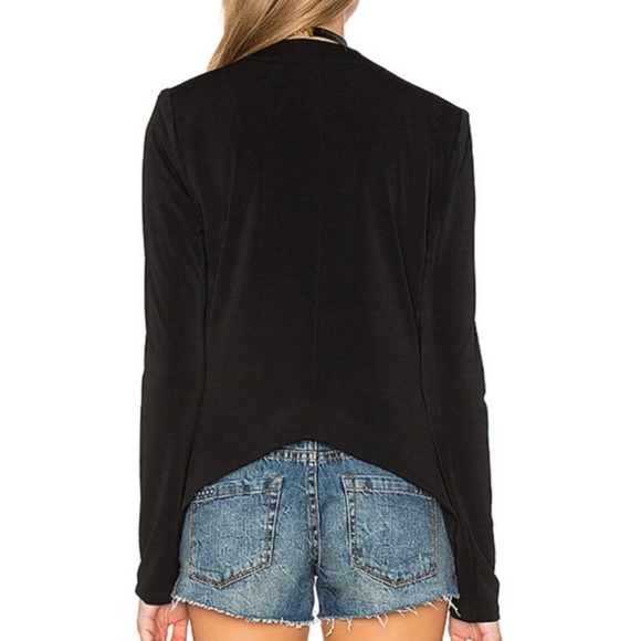 BCBG GENERATION Essential Blazer - Picture 2 of 5